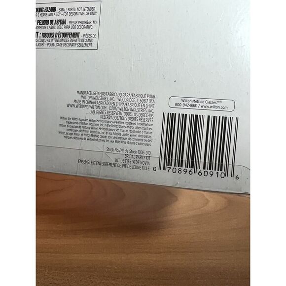 Wilton Bridal Sash  Crown Party Kit Bachelorette Party Tiara Sash Button - Picture 7 of 7